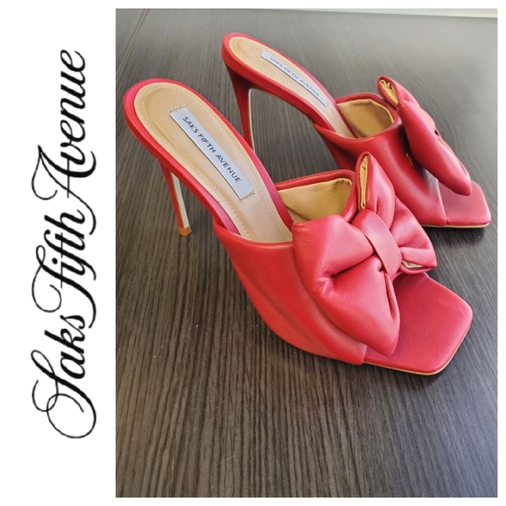 NWT SAKS 5TH AVE Bow Sandals